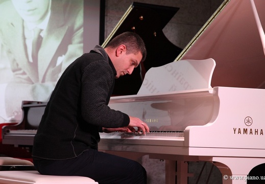 PIANO.UA - II